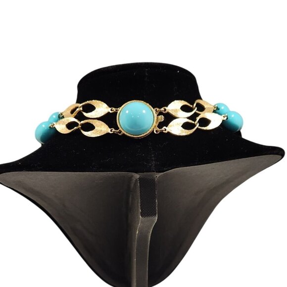 Vintage Gold-Tone & Turquoise Beaded Necklace With Matching Clip-On Earrings Set - Picture 4 of 16